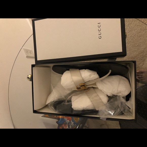 Brand New GUCCI sandals - Picture 2 of 5